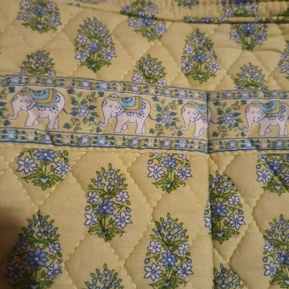 Gently used Vera Bradley purse - Picture 7 of 7